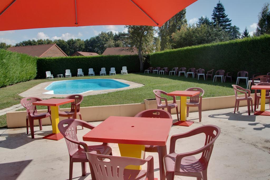 Le Chalet De La Foret Hotel 3 Etoiles Et Restaurant Vierzon Exterior photo