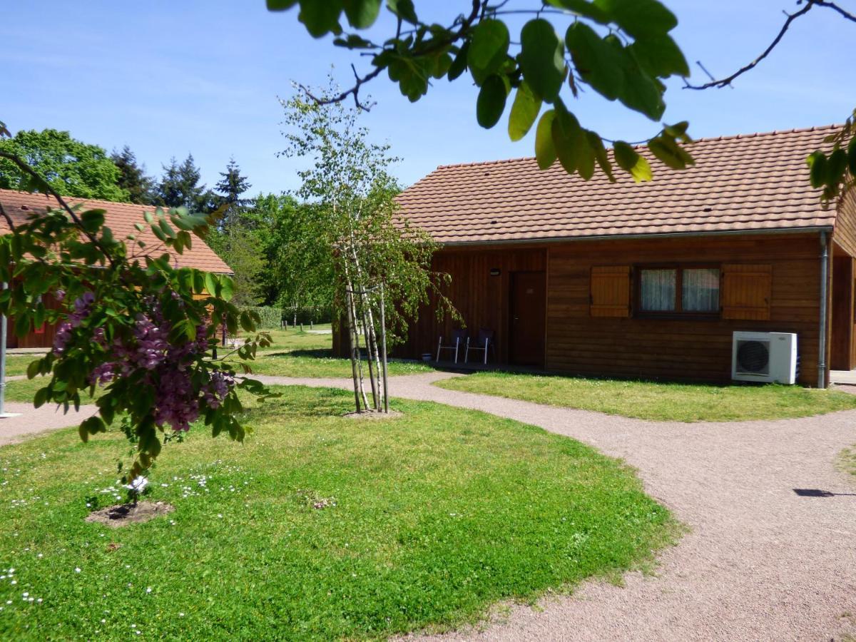Le Chalet De La Foret Hotel 3 Etoiles Et Restaurant Vierzon Exterior photo